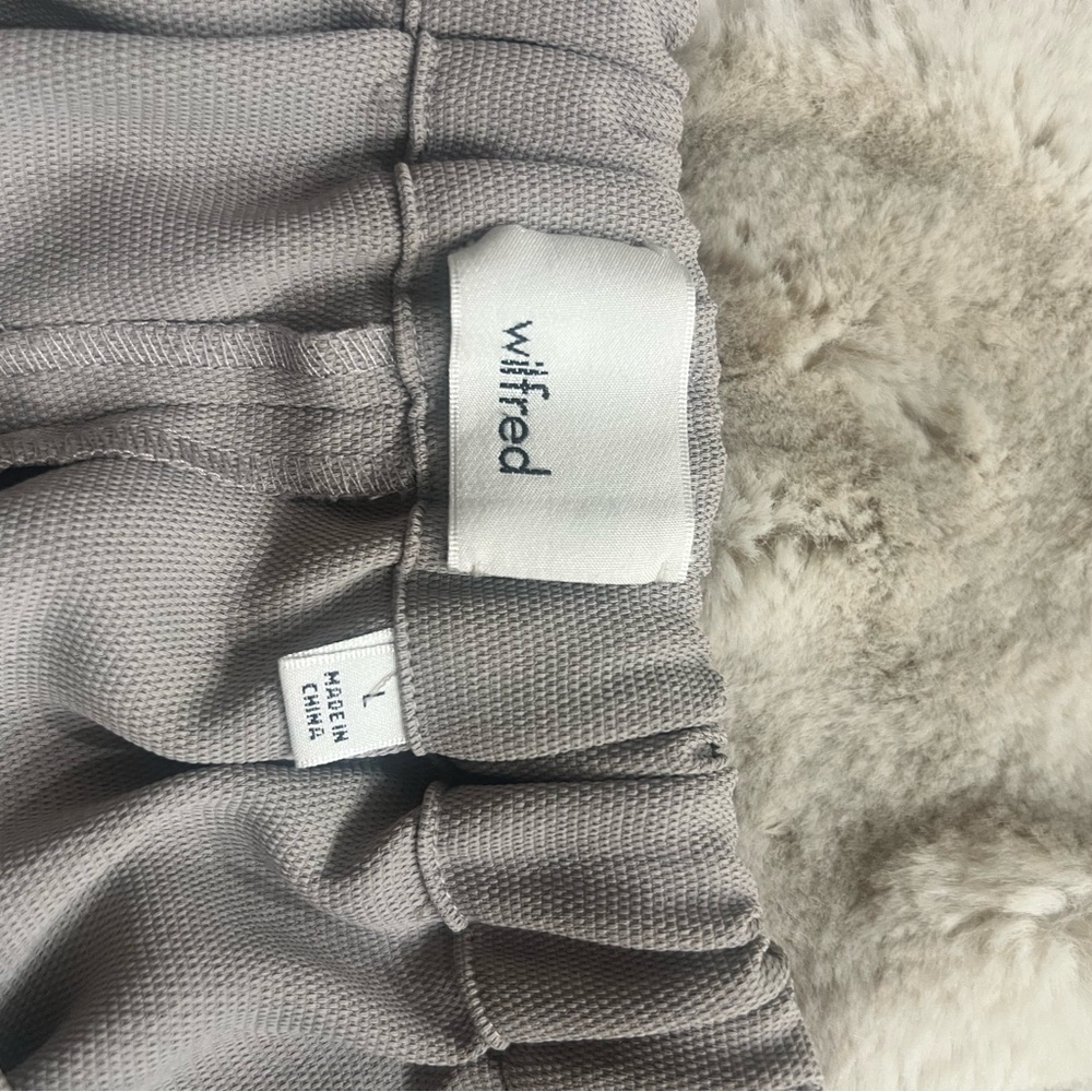 Wilfred/Aritzia Gray Textured Pants